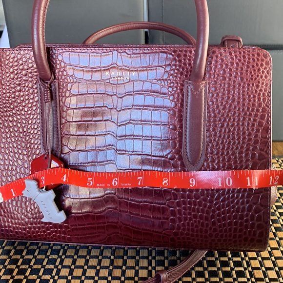Radley London Burgundy Croc Embossed Cross Body Purse Bad Satchel EUC - Picture 14 of 16